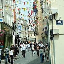 Einkaufstraße