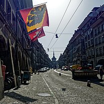 Kramgasse mit Kreuzgassbrunnen zu Zytglogge Kramgasse mit Kreuzgassbrunnen zu Zytglogge