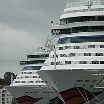 2 AIDA Kreuzfahrtschiffe