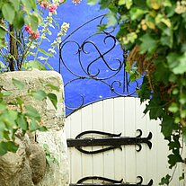 Gartentor zur blauen Scheune