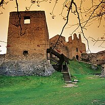Burg Rabi innen