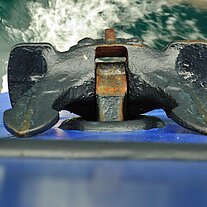 Anker und Wasser unterm Kiel