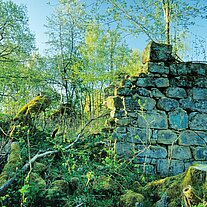 Mauern der Kirche von Pappenberg
