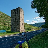 Lehmener Turm an der Strasse
