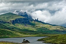 Old Man of Storr mit Loch Fada