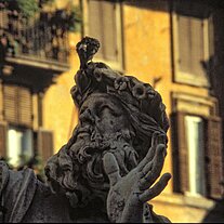 Piazza Navona: Brunnenstatue Tauben Brunnenstatue mit Taube