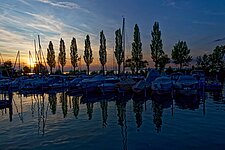Sonnenuntergang am Bootshafen