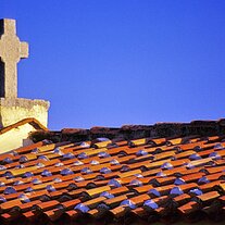 Dach der Chiesa Madonna Del Monte
